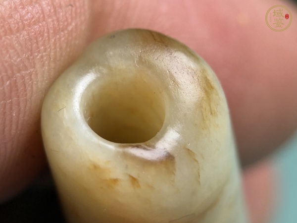 古玩玉器商周和田玉長(zhǎng)管真品鑒賞圖
