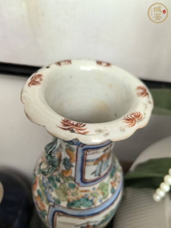 古玩陶瓷同治細路粉彩花口瓶真品鑒賞圖