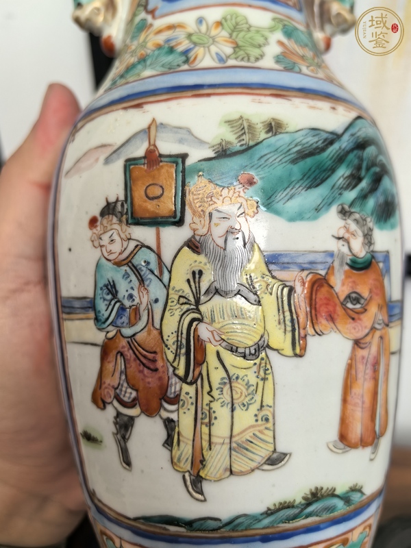 古玩陶瓷同治細路粉彩花口瓶真品鑒賞圖