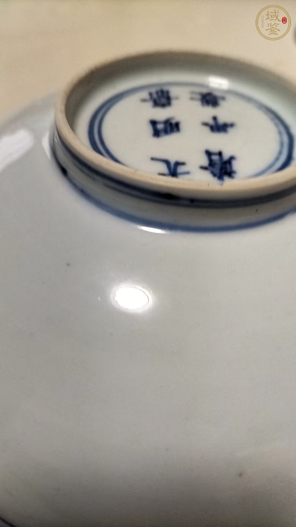 古玩陶瓷龍紋青花盤真品鑒賞圖