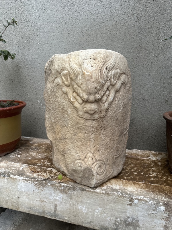 古玩轉賣明代.狻猊房山漢白玉桌腿拍賣，當前價格4500元