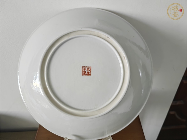 古玩陶瓷仕女紋粉彩真品鑒賞圖