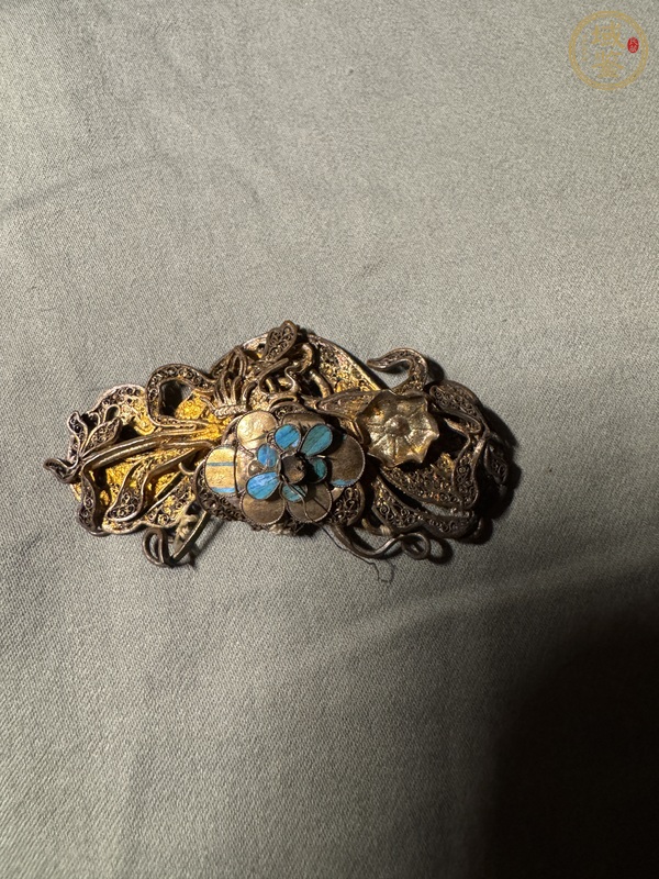 古玩雜項(xiàng)清代民國(guó)鑲翡翠點(diǎn)翠鎏金銀飾真品鑒賞圖