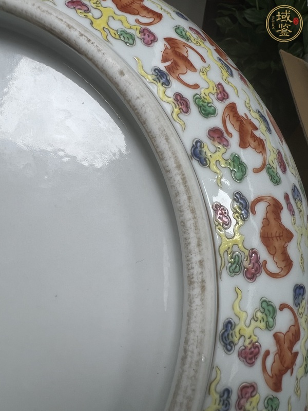 古玩陶瓷粉彩盤真品鑒賞圖