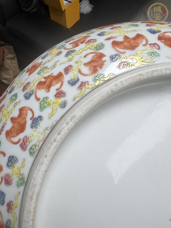 古玩陶瓷粉彩盤真品鑒賞圖