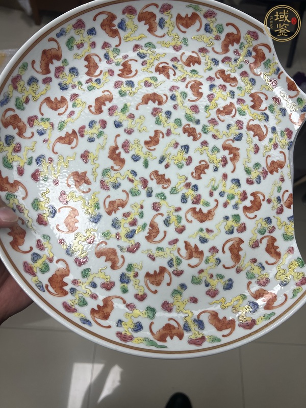 古玩陶瓷粉彩盤真品鑒賞圖