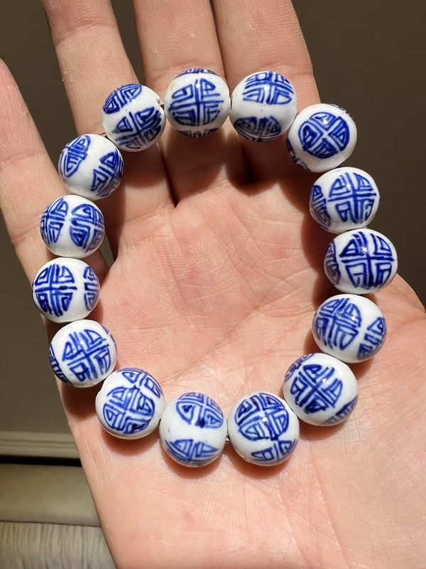 古玩轉(zhuǎn)賣青花壽字紋佛珠手串拍賣，當(dāng)前價格0元