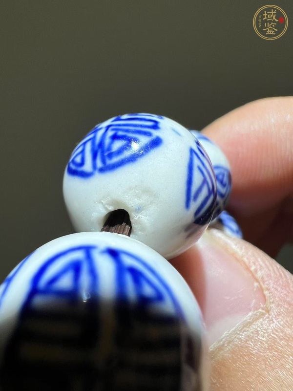 古玩雜項(xiàng)青花壽字手串真品鑒賞圖