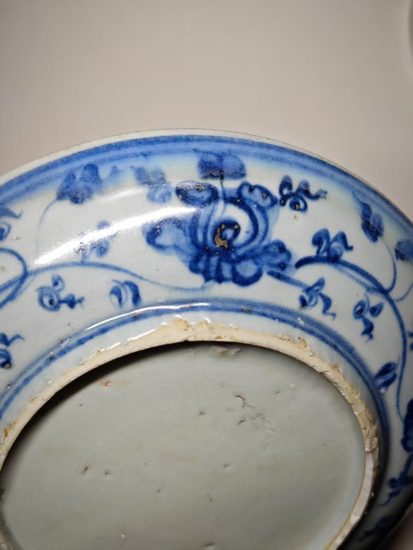 古玩陶瓷明空白期青花洞石孔雀盤拍賣，當(dāng)前價(jià)格8765元