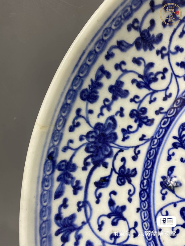 古玩陶瓷花卉紋青花盤(pán)真品鑒賞圖