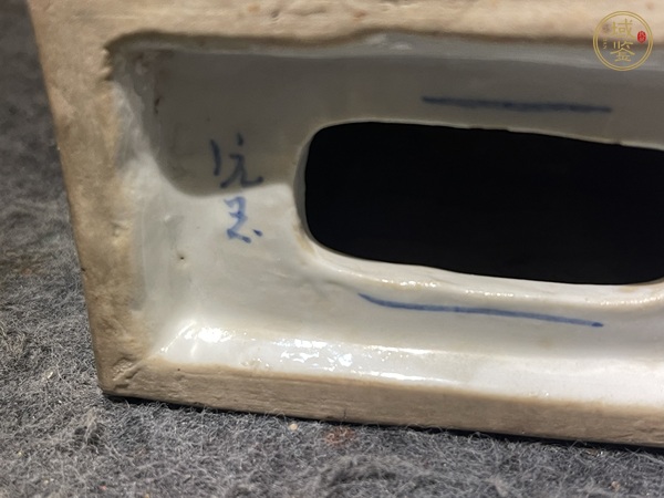 古玩陶瓷粉彩脈枕真品鑒賞圖