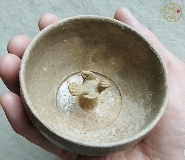古玩青瓷盞真品鑒賞圖