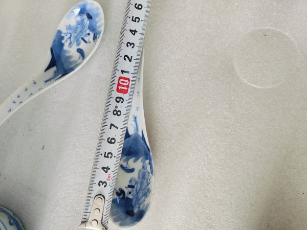 古玩陶瓷青花山水人物垂釣紋調(diào)羹勺子拍賣，當(dāng)前價格588元
