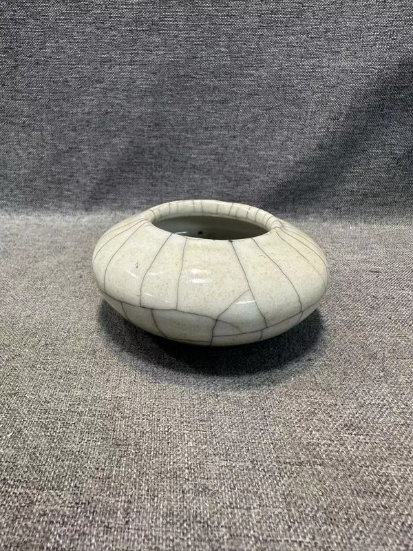 古玩陶瓷清中期仿官釉（成化年制）水盂拍賣，當前價格28888元