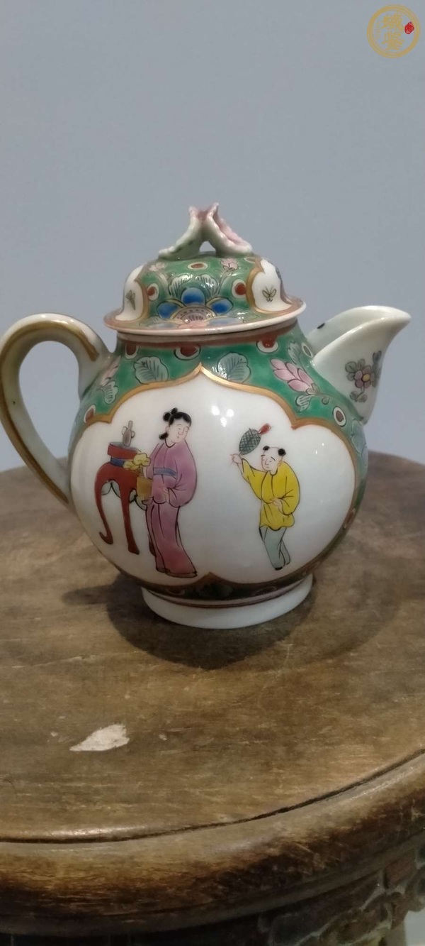 古玩粉彩奶壺真品鑒賞圖
