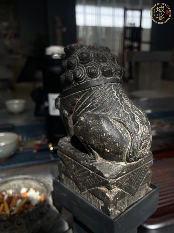 古玩雜項(xiàng)案頭獅真品鑒賞圖