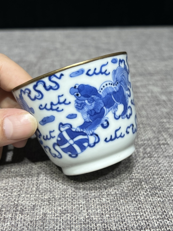 古玩陶瓷獅紋青花杯拍賣，當前價格2800元
