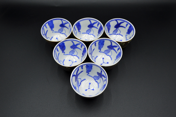 古玩陶瓷【紫煙閣】醬釉內(nèi)青花魚藻紋杯6只拍賣，當前價格98元