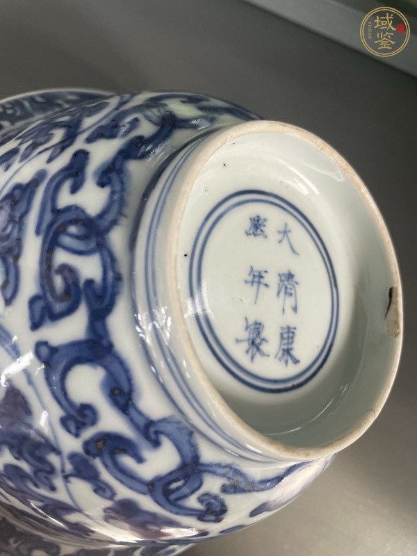 古玩陶瓷清康熙青花纏枝花卉紋碗真品鑒賞圖