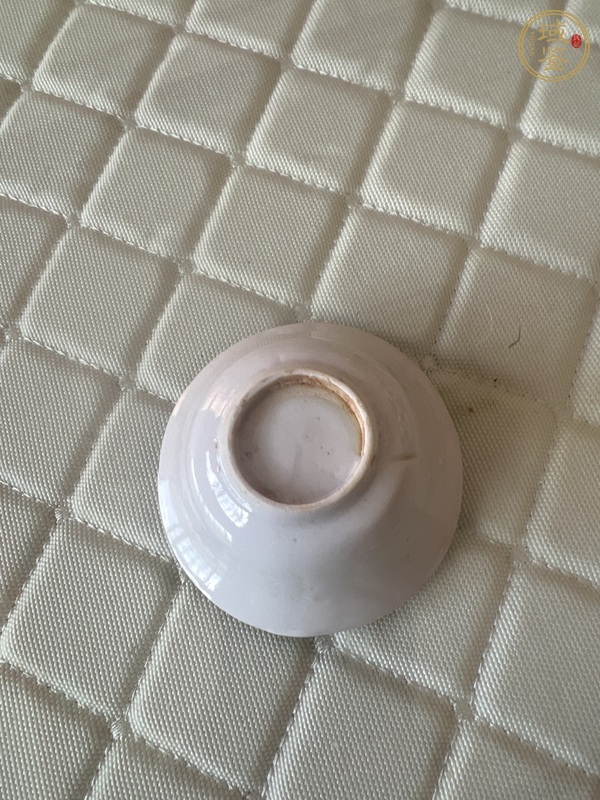 古玩陶瓷白釉杯真品鑒賞圖