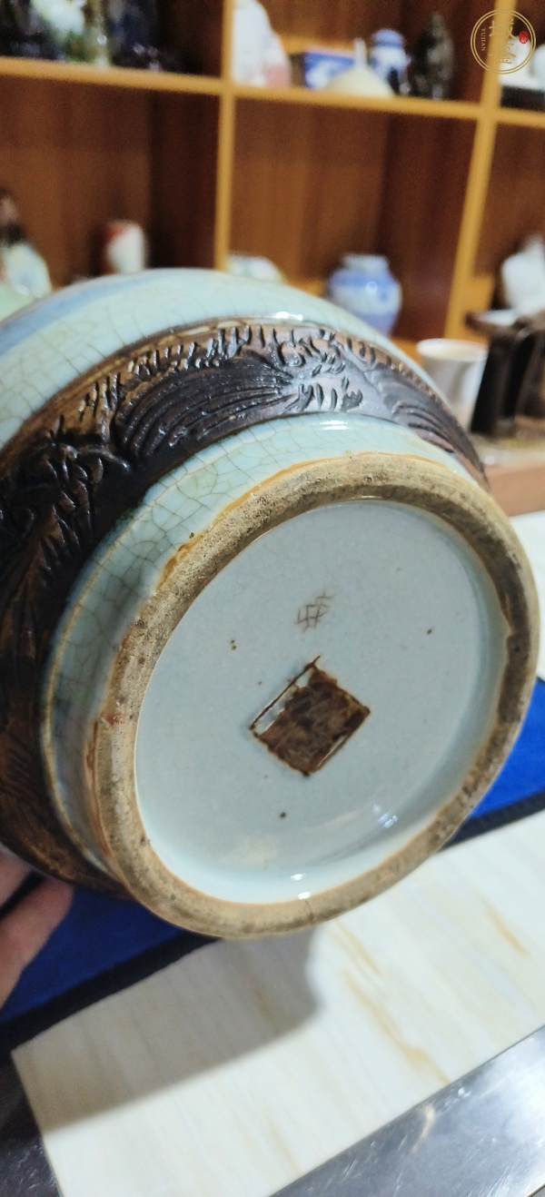 古玩陶瓷哥釉地鐵銹釉青花琵琶尊真品鑒賞圖