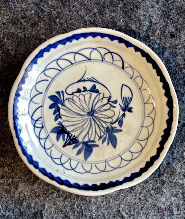 古玩轉(zhuǎn)賣青花菊花盤拍賣，當(dāng)前價(jià)格18888元
