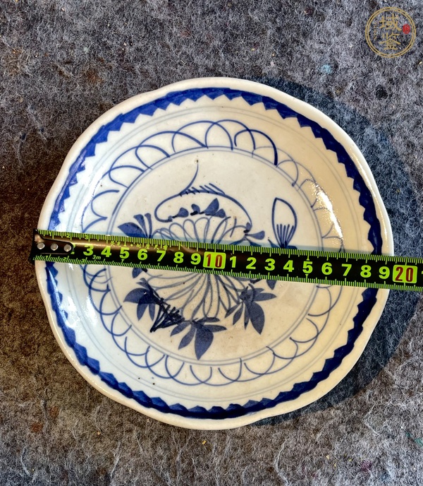 古玩陶瓷青花菊花盤真品鑒賞圖