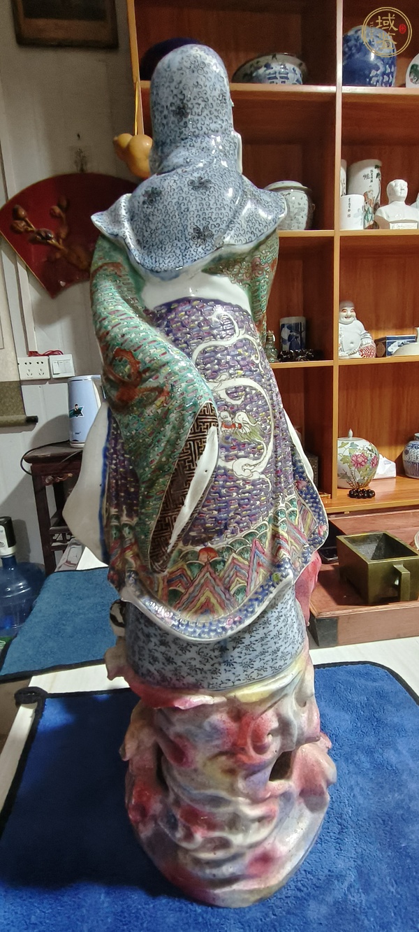 古玩陶瓷人物粉彩塑像真品鑒賞圖