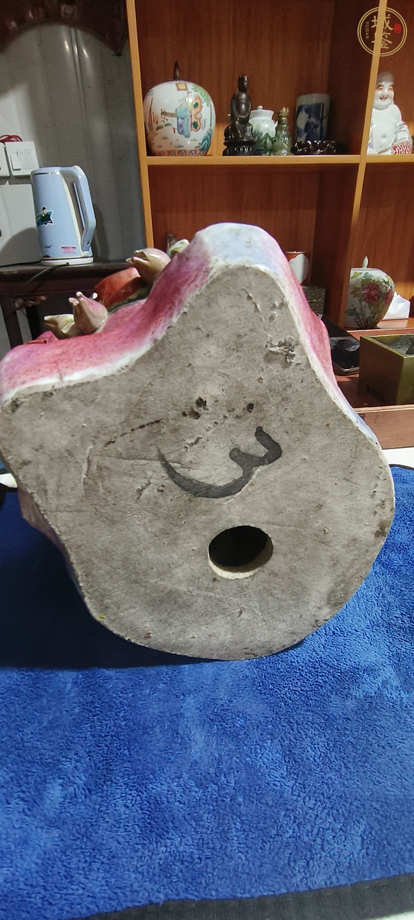 古玩陶瓷人物粉彩塑像真品鑒賞圖