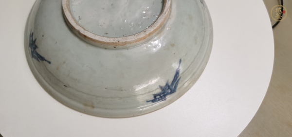 古玩陶瓷梵字紋青花盤真品鑒賞圖