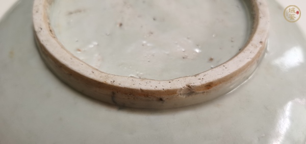 古玩陶瓷梵字紋青花盤真品鑒賞圖