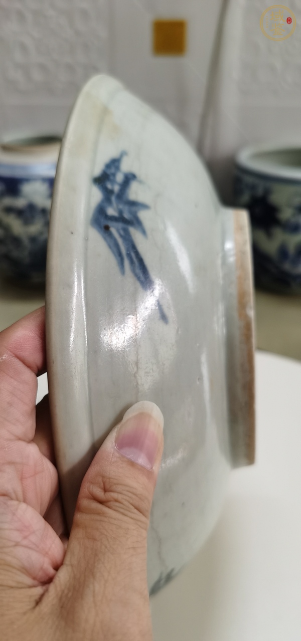古玩陶瓷梵字紋青花盤真品鑒賞圖