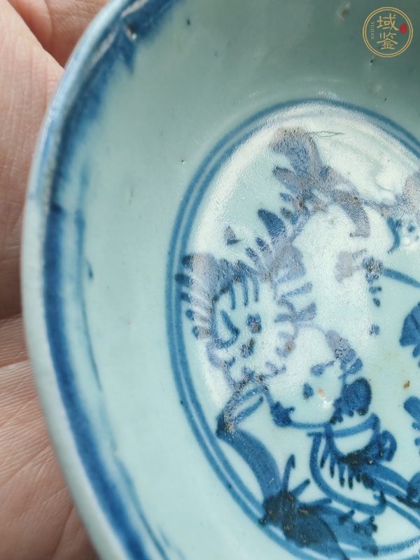 古玩陶瓷青花花卉紋盤真品鑒賞圖