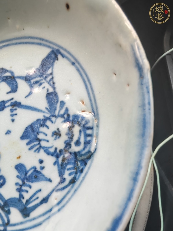古玩陶瓷青花花卉紋盤真品鑒賞圖