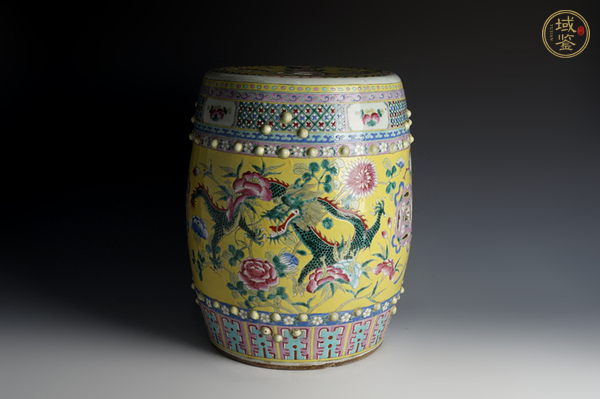 古玩晚清·黃地粉彩龍鳳呈祥紋綉墩真品鑒賞圖