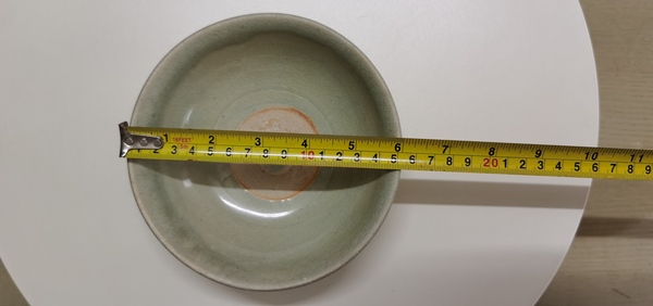 古玩陶瓷龍泉青瓷碗拍賣，當(dāng)前價(jià)格1800元