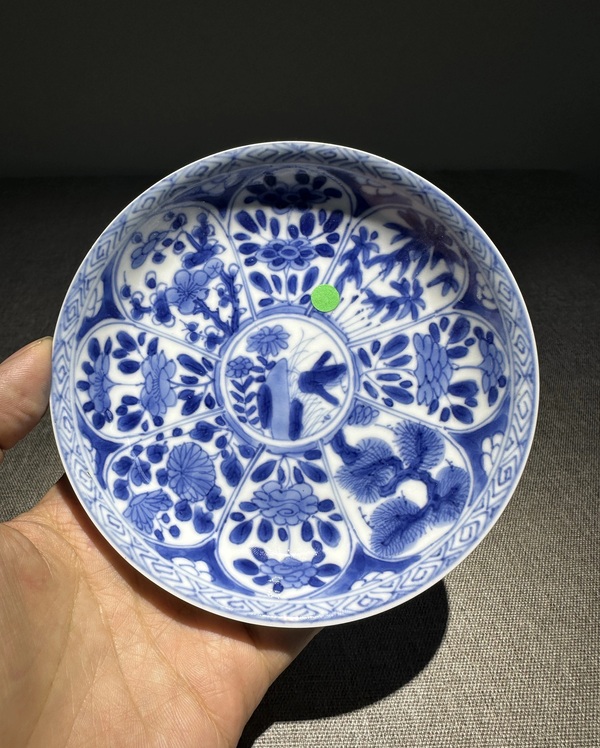 古玩陶瓷康熙青花花卉紋小盤拍賣，當(dāng)前價格1300元