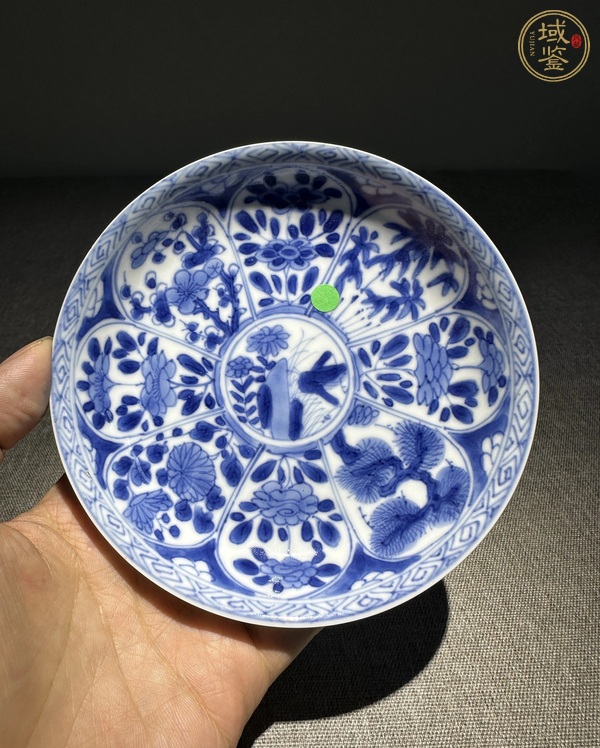 古玩陶瓷康熙青花花卉紋小盤真品鑒賞圖