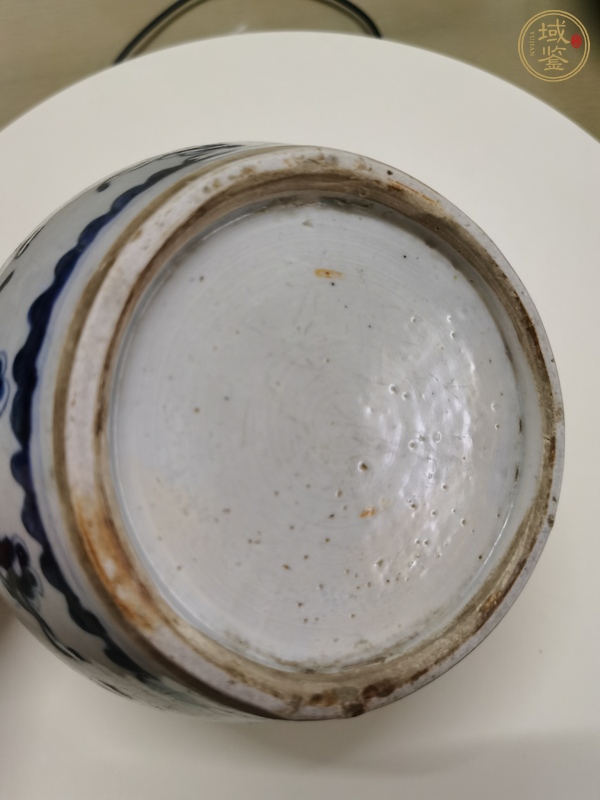 古玩陶瓷花間壽字紋青花罐真品鑒賞圖