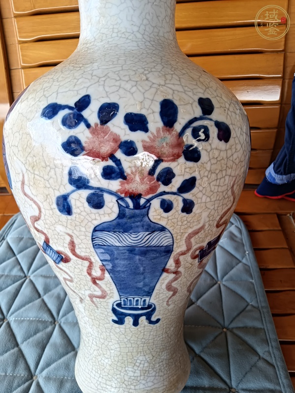 古玩陶瓷哥釉青花釉里紅花卉紋觀音瓶真品鑒賞圖