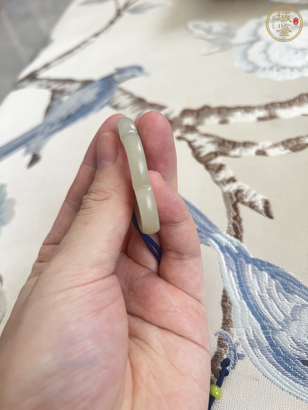 古玩玉器和田玉雕“海棠環(huán)”真品鑒賞圖