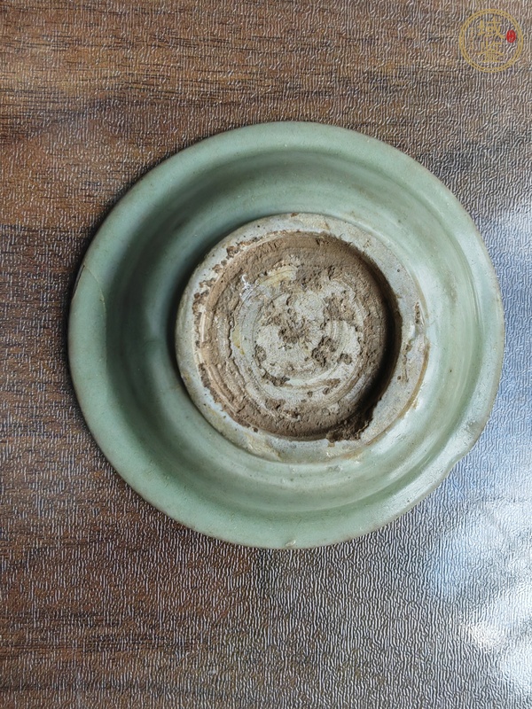 古玩陶瓷龍泉青瓷折沿盤真品鑒賞圖