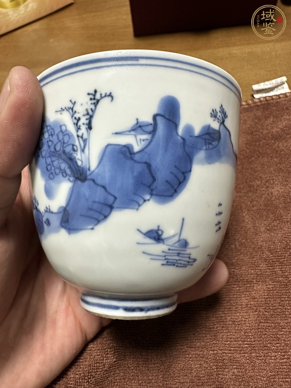 古玩陶瓷山水紋青花杯真品鑒賞圖
