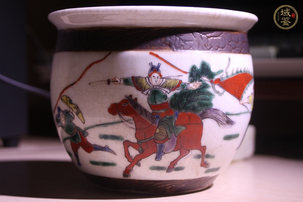 古玩陶瓷哥釉地鐵銹釉五彩刀馬人缸真品鑒賞圖
