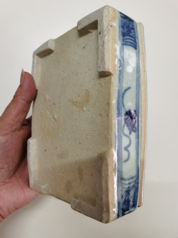 古玩陶瓷花卉紋青花蓋盒拍賣，當前價格1600元