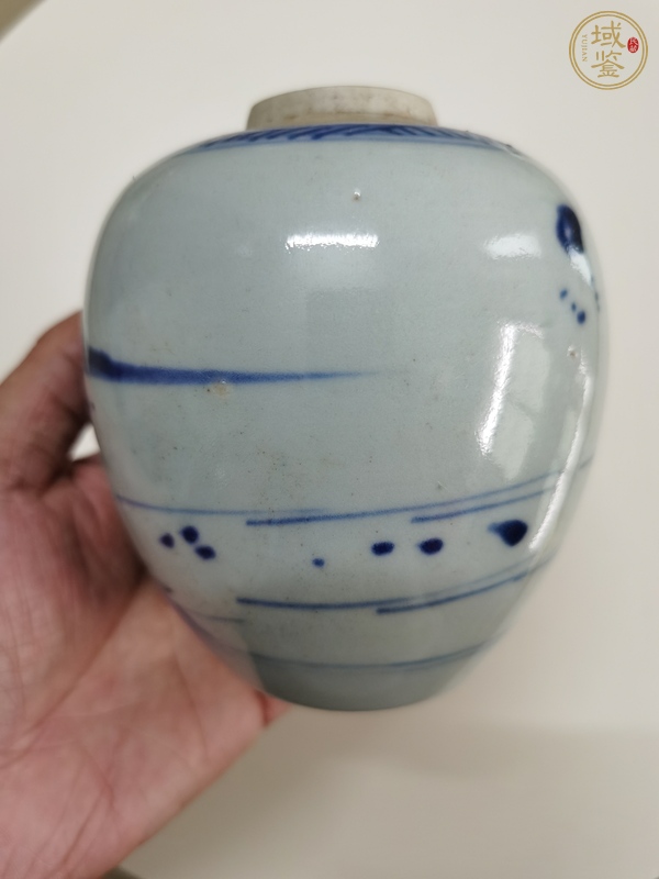 古玩陶瓷山水紋青花罐真品鑒賞圖