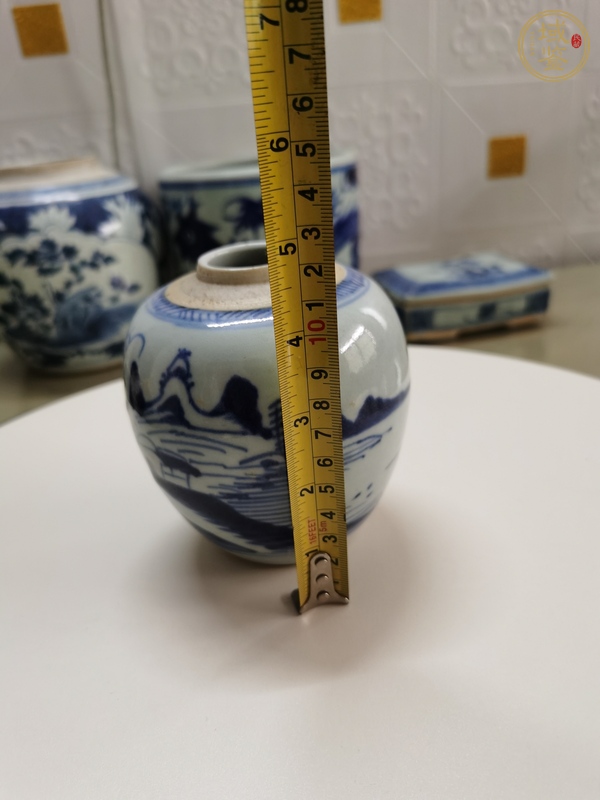 古玩陶瓷山水紋青花罐真品鑒賞圖