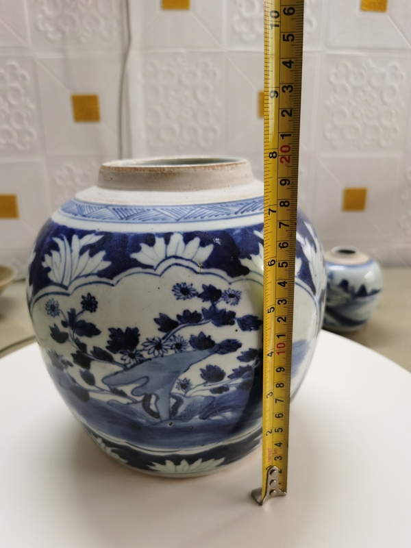 古玩陶瓷花卉紋青花罐拍賣，當前價格2800元