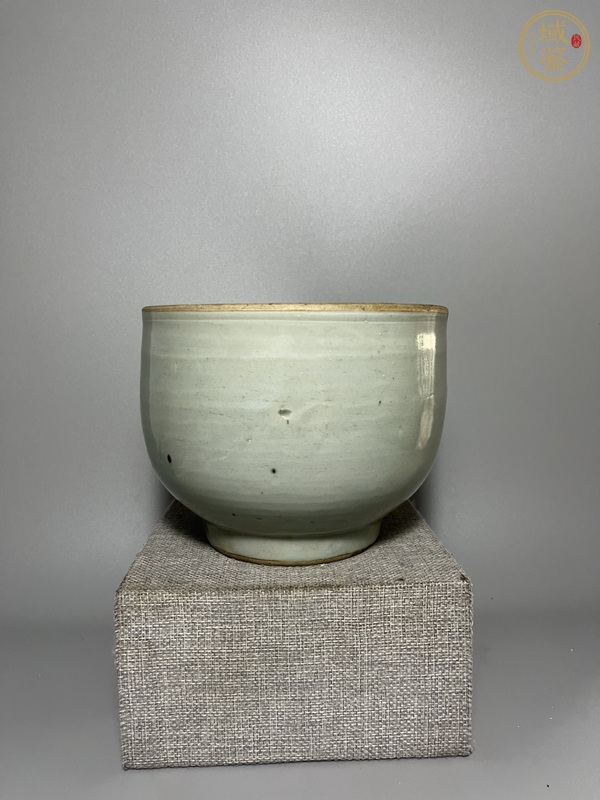 古玩陶瓷龍泉青瓷缽式碗真品鑒賞圖