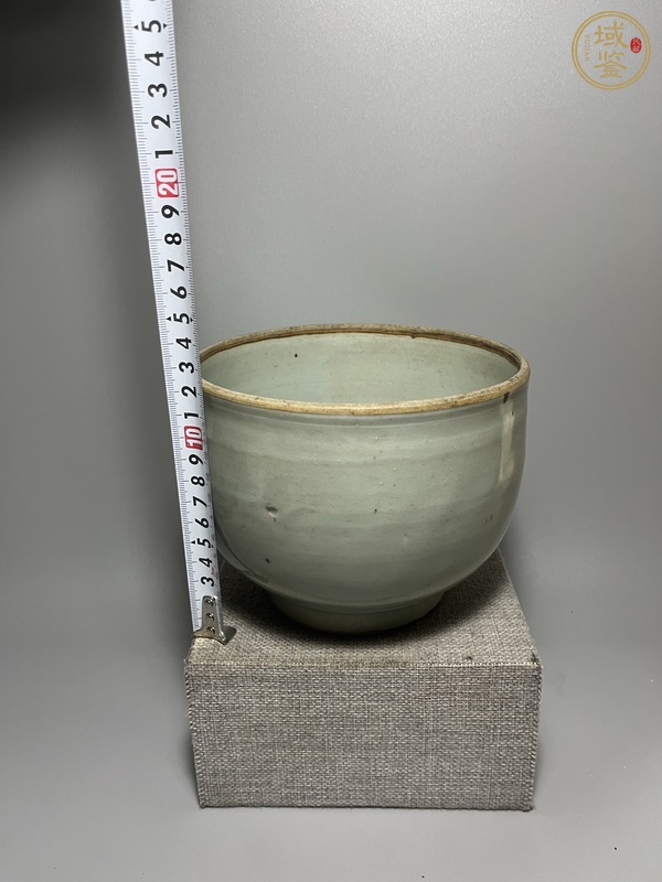古玩陶瓷龍泉青瓷缽式碗真品鑒賞圖